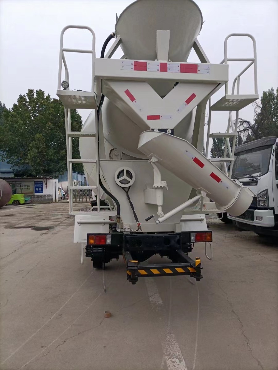 混凝土攪拌車(chē)